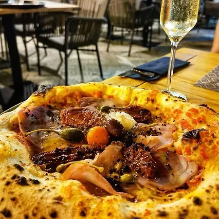 Elegance Mary Orebić