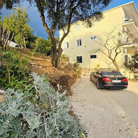 Elegance Mary Apartamento