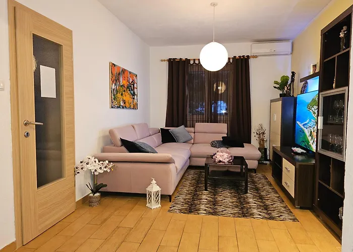 아파트 Elegance Mary *